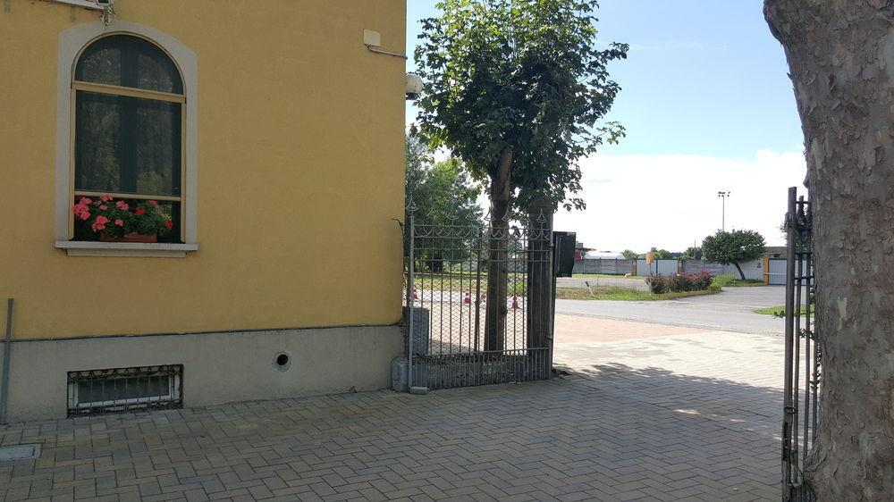 Hotel La Pendola Ozzero Exteriör bild