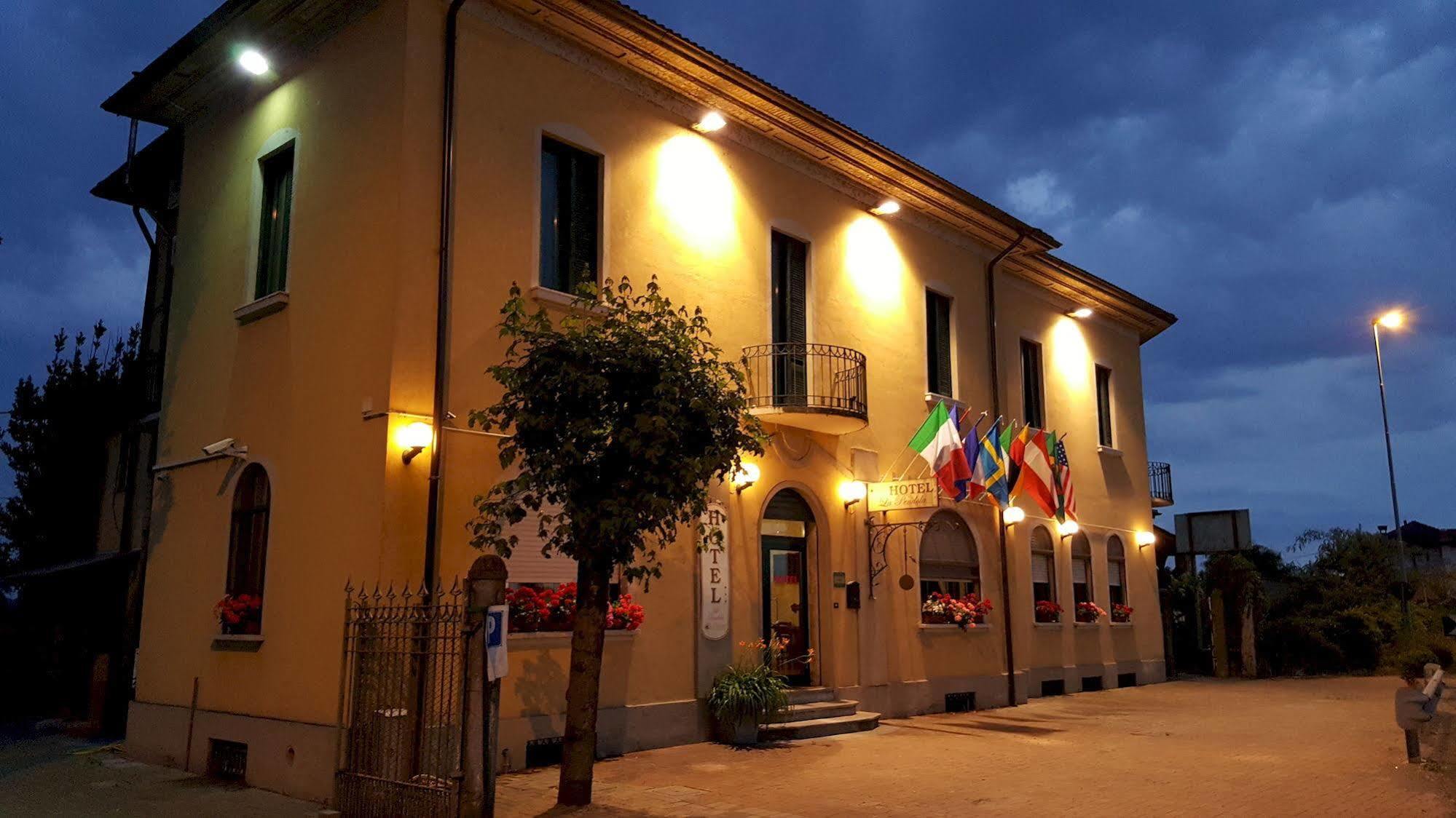 Hotel La Pendola Ozzero Exteriör bild