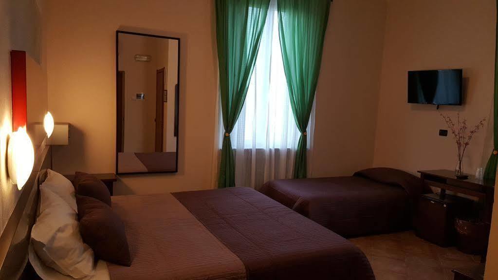 Hotel La Pendola Ozzero Exteriör bild